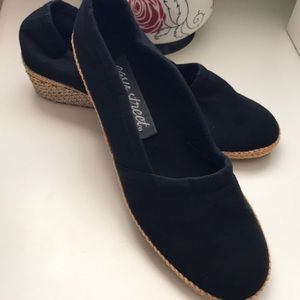 💰JUST REDUCED Canvas Wedge slipons